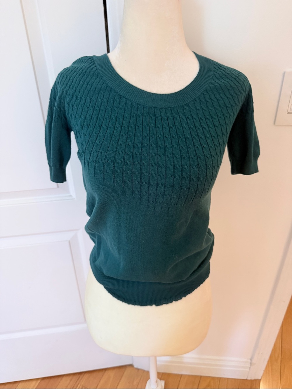 The Limited Forest Green Cable Short-Sleeve Crewneck Sweater